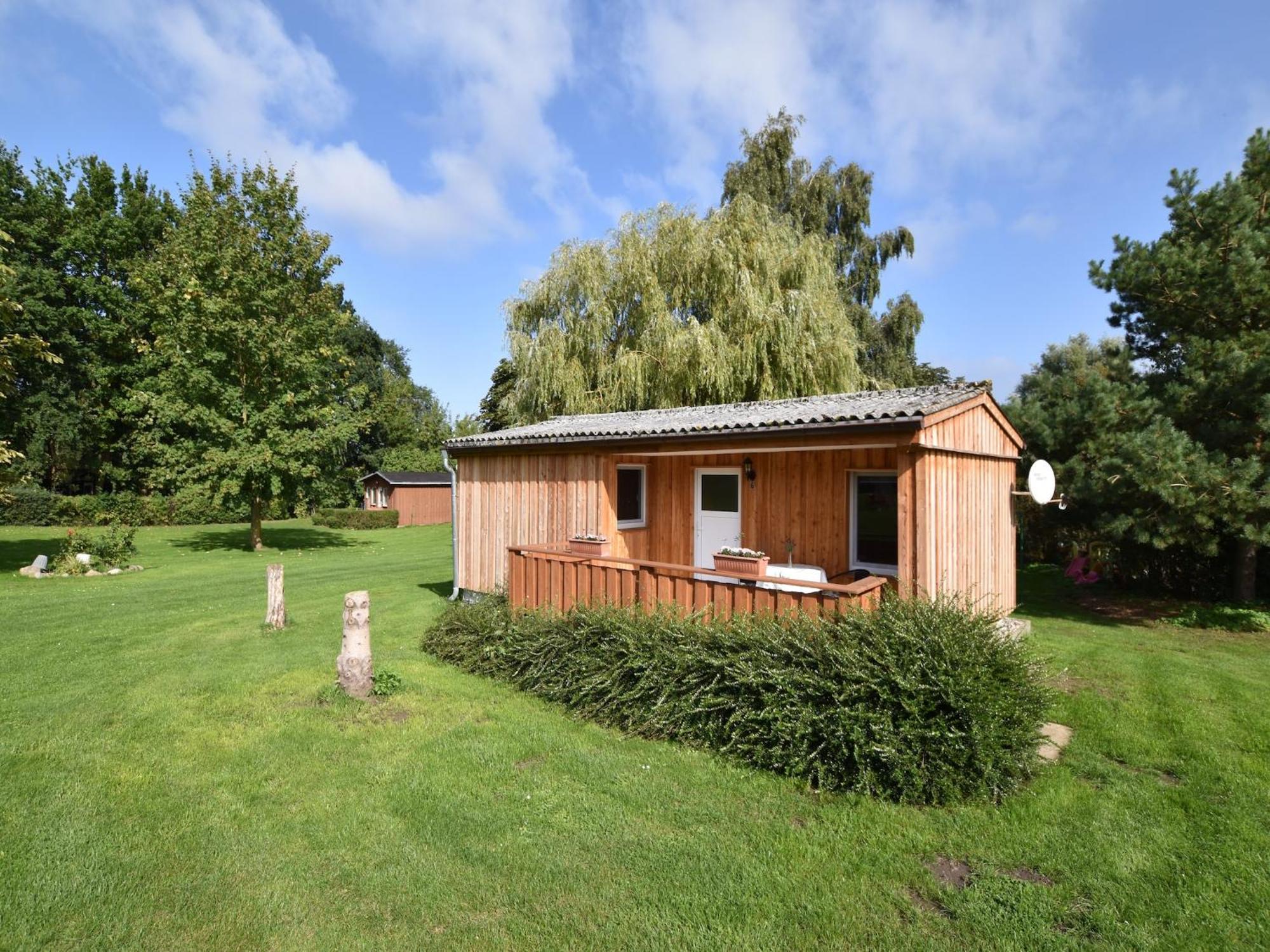 Quaint Bungalow Near Insel Poel With Garden Exterior photo